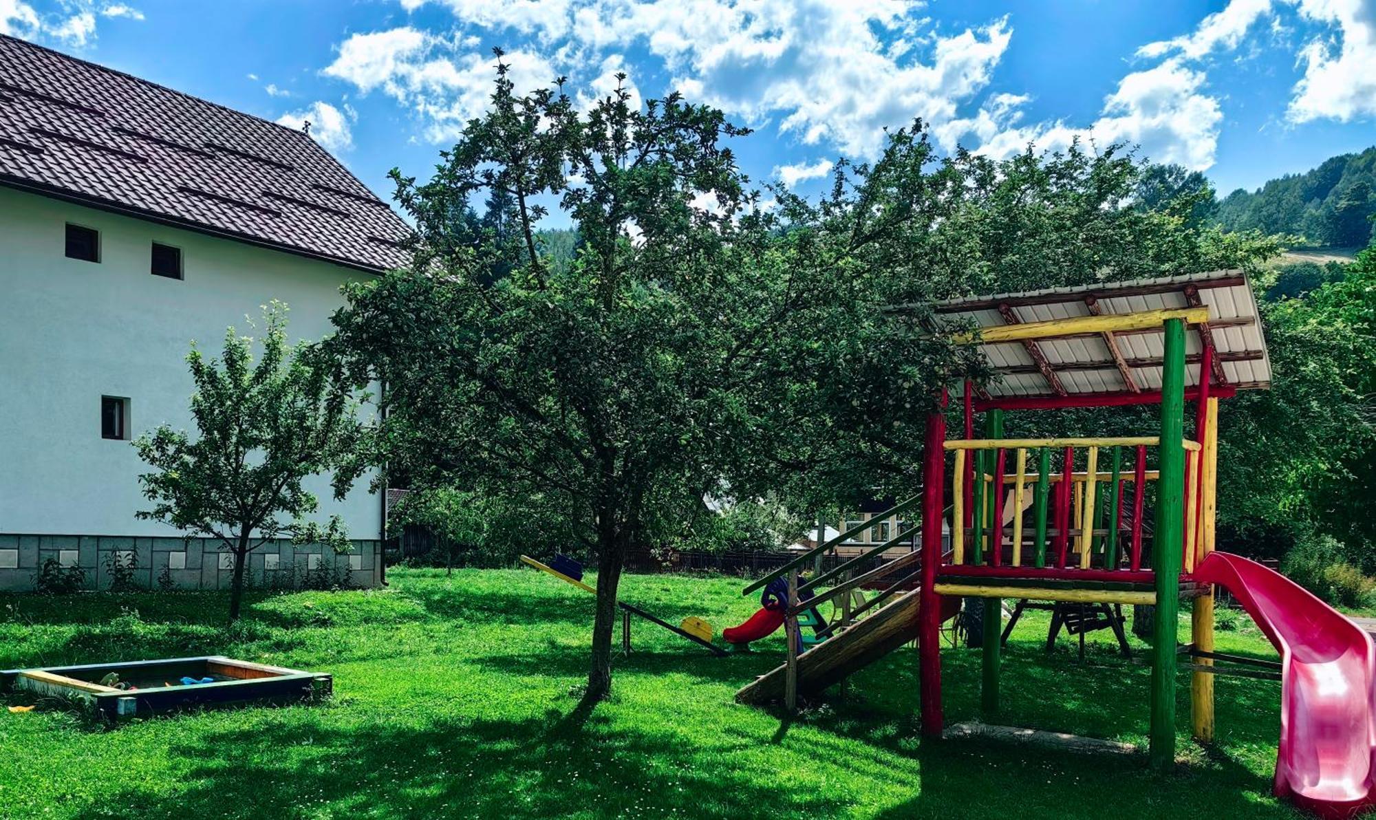 Voinescu House - Natural Living & Eating ชีมอน ภายนอก รูปภาพ